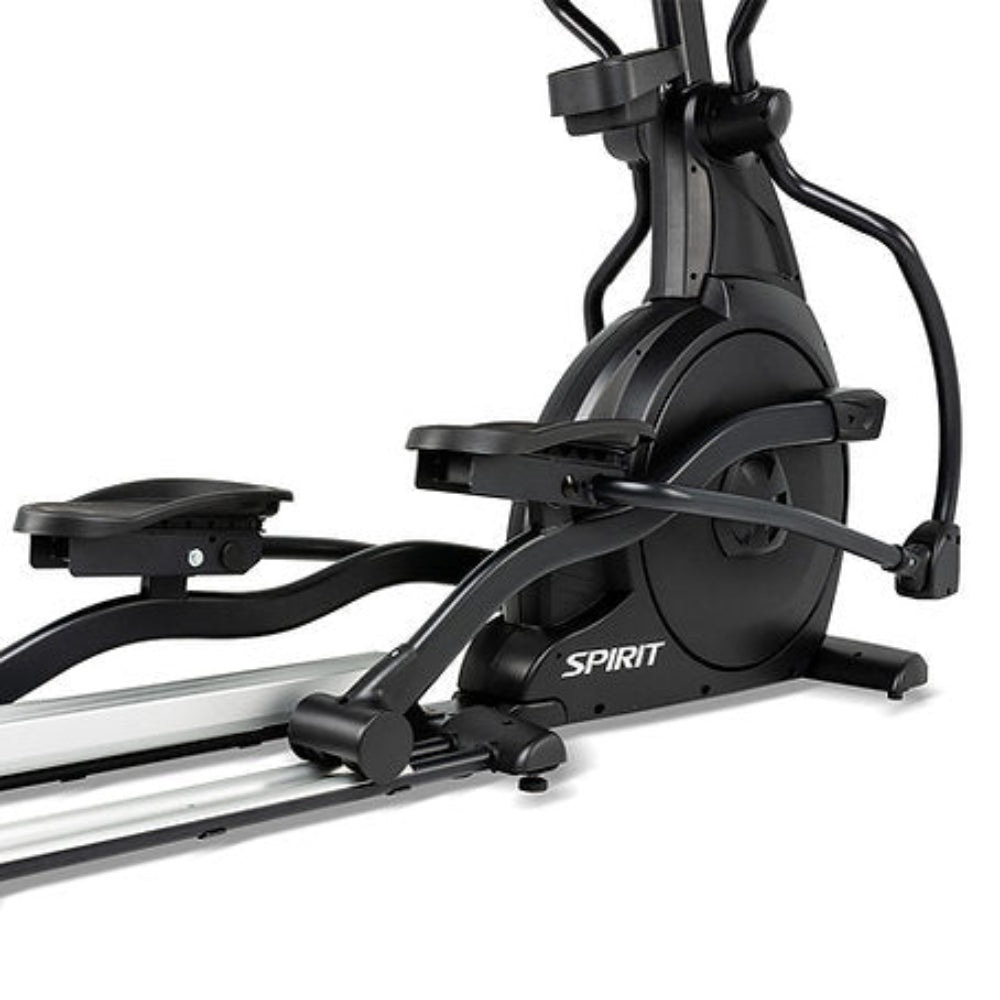 Spirit Commercial Elliptical CE800ENT+